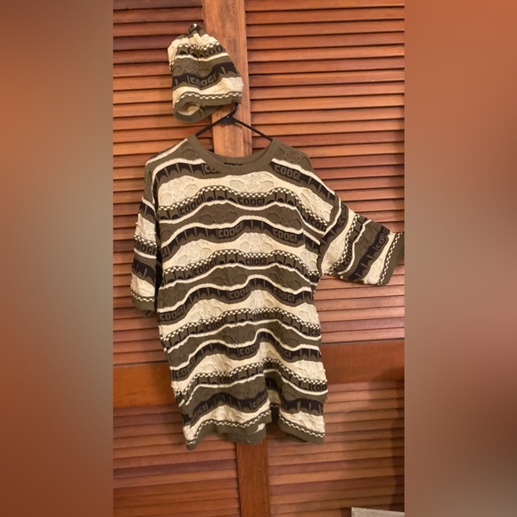 Rare Coogi knitted shirt & matching hat - Picture 2 of 5